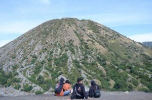 Bromo: A Feast for the Senses with its Scenic Trails and Smoldering Crater