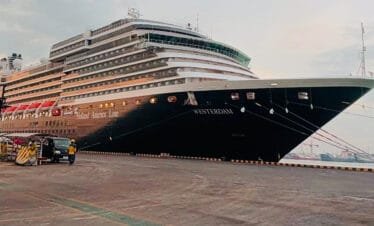 From Semarang Port: Borobudur Temple Tour