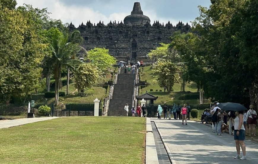 Borobudur half-day tour from Yogyakarta