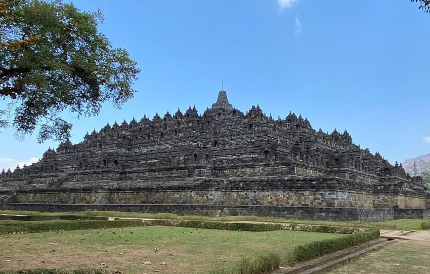 Borobudur and Kedung Kayang Waterfall Tour