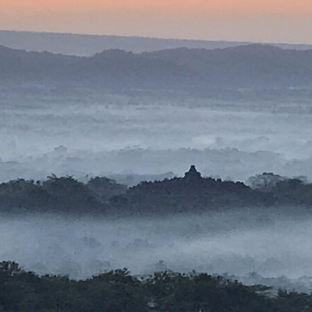setumbu sunrise and borobudur merapi prambanan full day tour