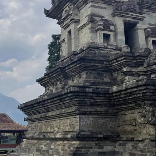Exploring the Ultimate Treasure A Trowulan Tour from Surabaya Port