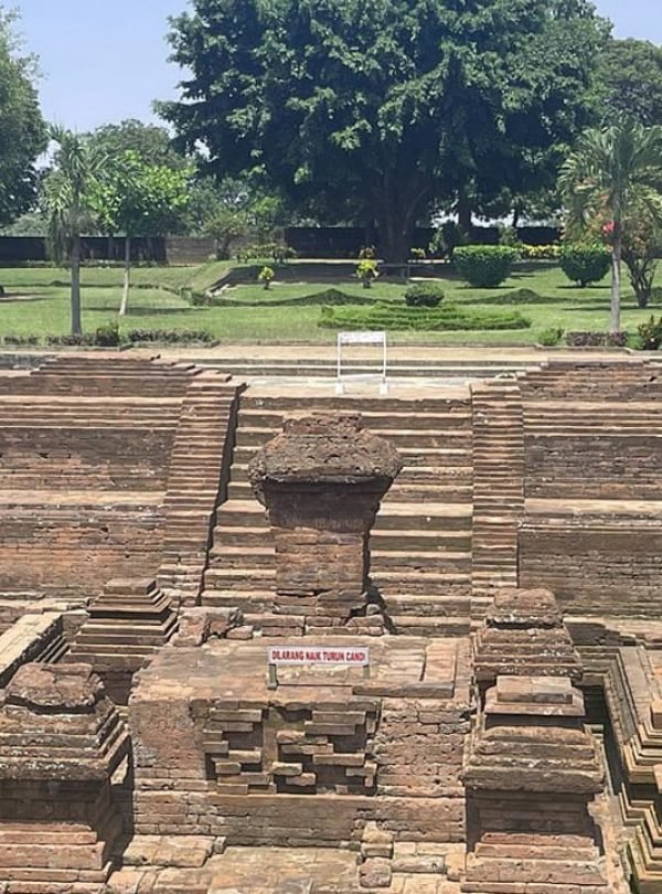 From Port to Prized Possessions A Trowulan Adventure from Surabaya