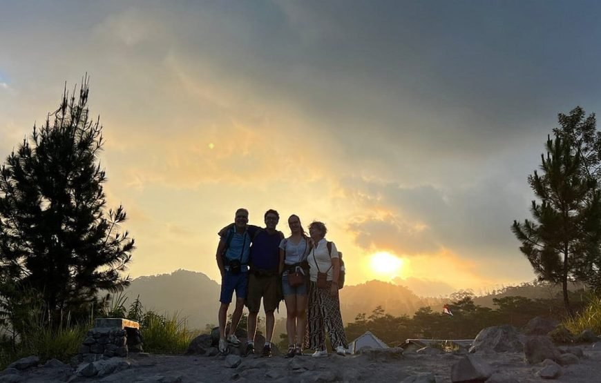 Mount Merapi Sunrise and Borobudur Tour