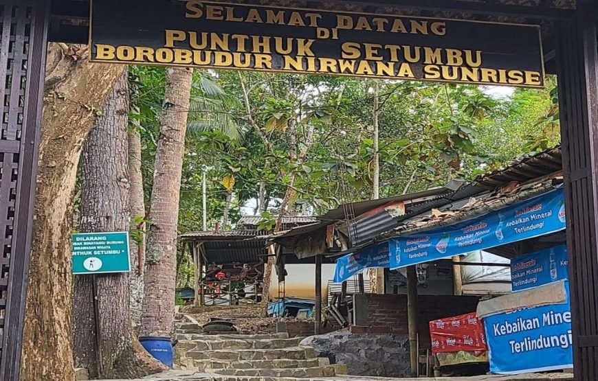 Setumbu Sunrise and Borobudur Merapi Prambanan Full-Day Tour