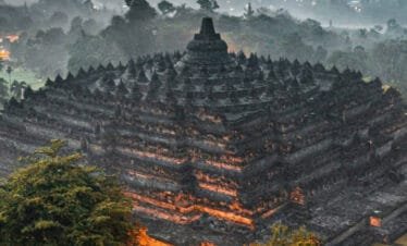Sunrise Hill Borobudur Tour, Merapi Volcano & Prambanan full day tour
