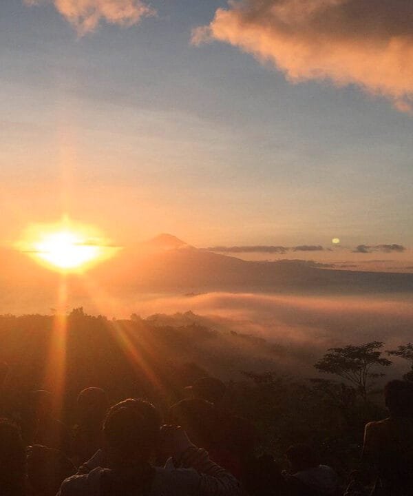 Breathtaking Views and Cultural Gems: Sunrise Setumbu Hill, Borobudur Merapi Tour