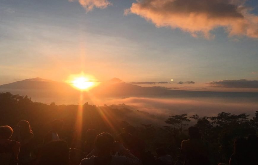 Setumbu Sunrise and Borobudur Merapi Prambanan Full-Day Tour