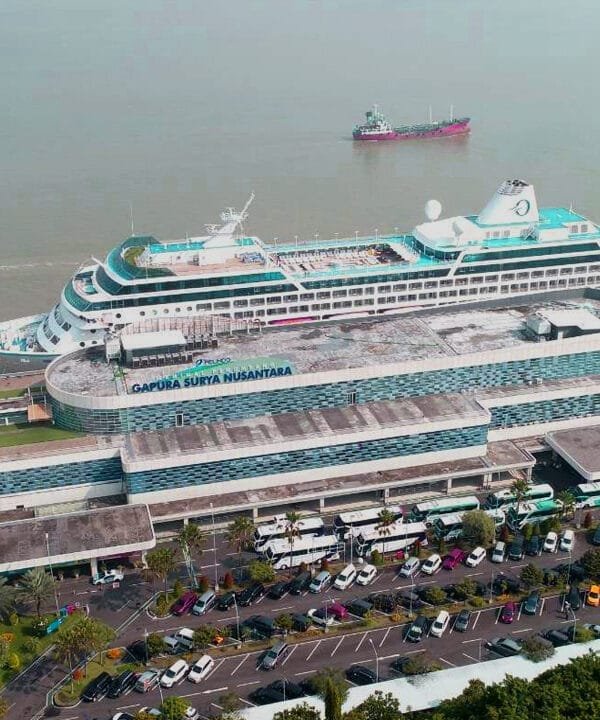 The Ultimate Treasure A Trowulan Tour from Surabaya Port