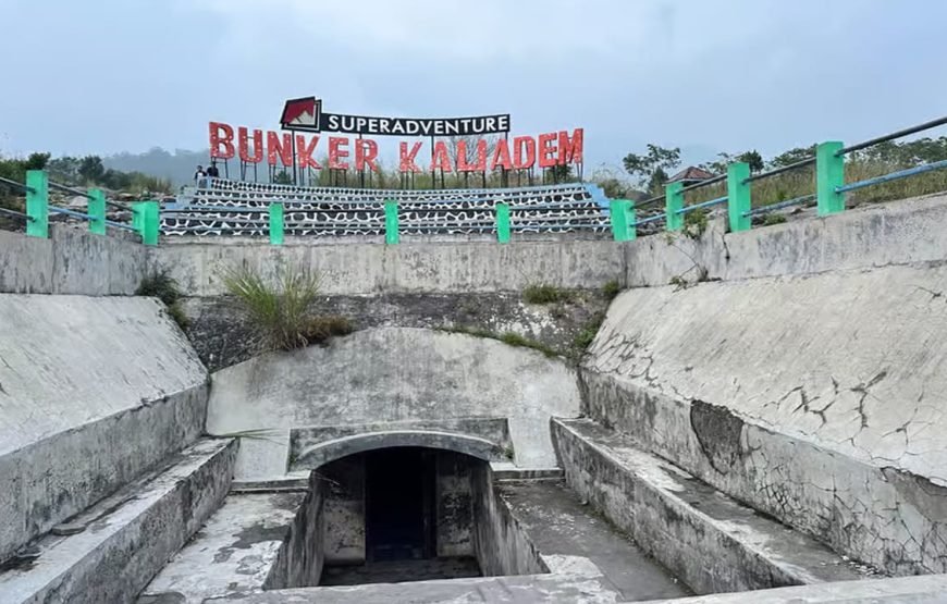 Setumbu Sunrise and Borobudur Merapi Prambanan Full-Day Tour