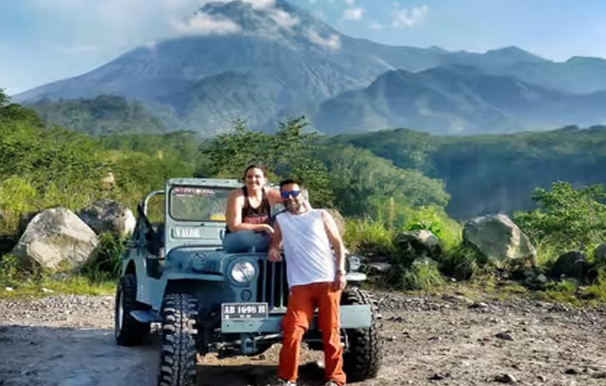 Setumbu Sunrise and Borobudur Merapi Prambanan Full-Day Tour