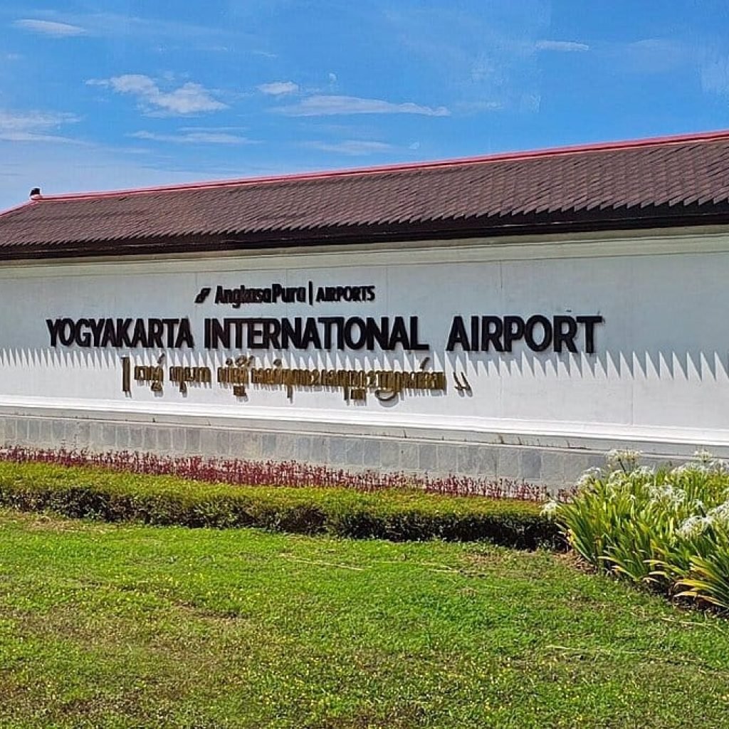 Experience Indonesian Culture with Borobudur: Half-Day Tour from YIA Airport