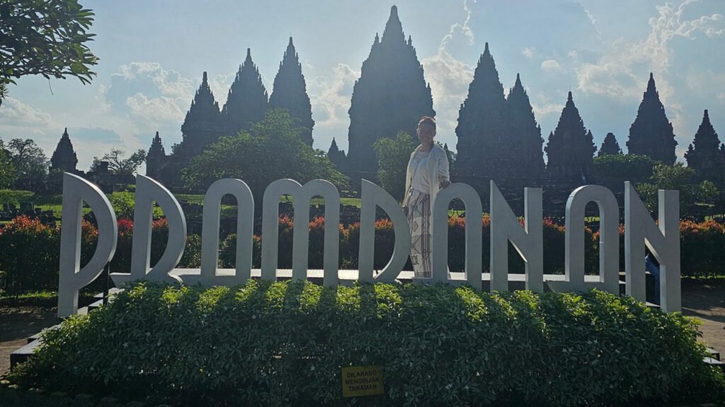 Bucket List Worthy: Borobudur Bromo Ijen Tour in 4 Days
