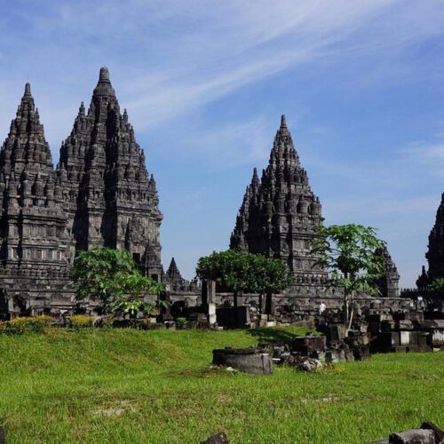 Discovering the Best of Java: A 5-Day Itinerary to Borobudur, Tumpak Sewu Waterfall, Bromo, and Ijen