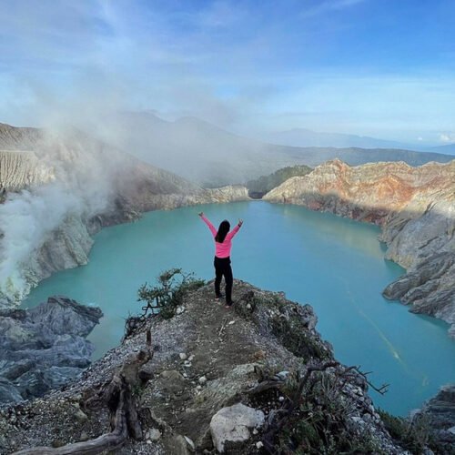 Sunrise to Sunset: A Complete Itinerary for the Borobudur Bromo Ijen Tour