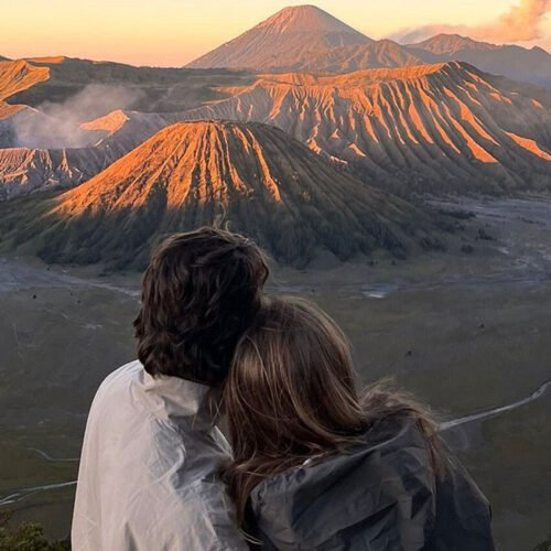 The Ultimate Java Adventure: 5 Days at Borobudur, Tumpak Sewu Waterfall, Bromo, and Ijen