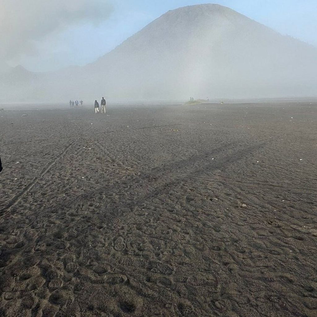 Get Ready for an Epic Journey: Borobudur Bromo Ijen Tour in 4 Days