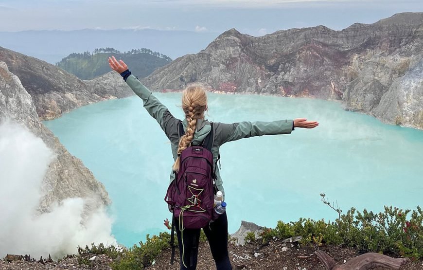 Borobudur, Tumpak Sewu Waterfall, Bromo, Ijen Tour 5 days