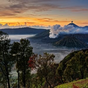 Discover the Beauty of Indonesia: Borobudur, Tumpak Sewu Waterfall, Bromo, Ijen Tour